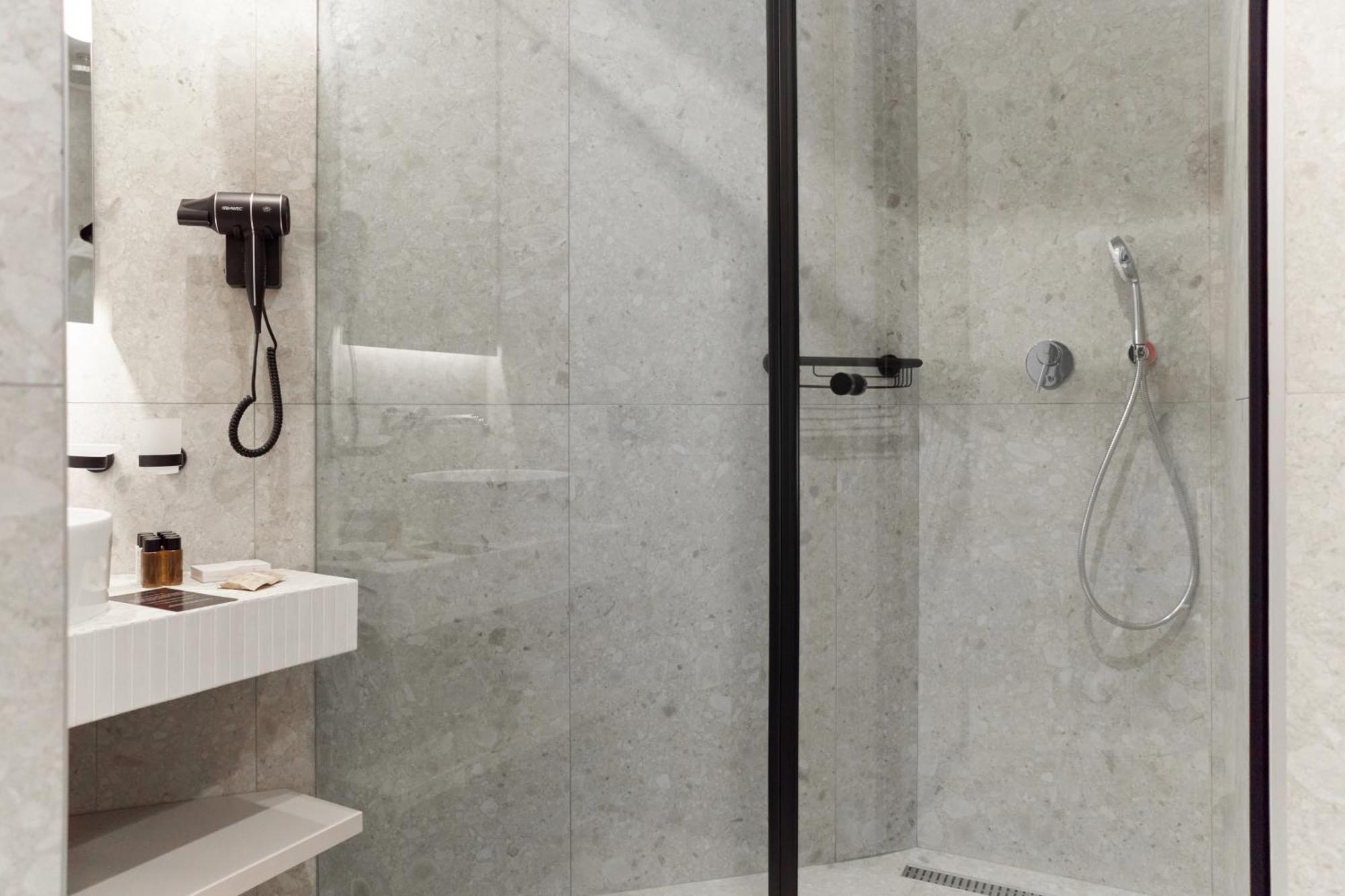 Hotel Laudon Oujhorod Chambre photo