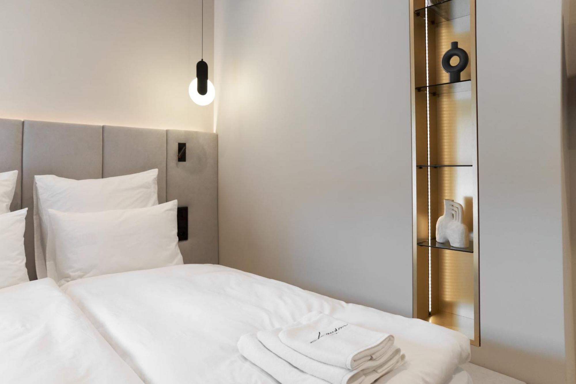 Hotel Laudon Oujhorod Chambre photo
