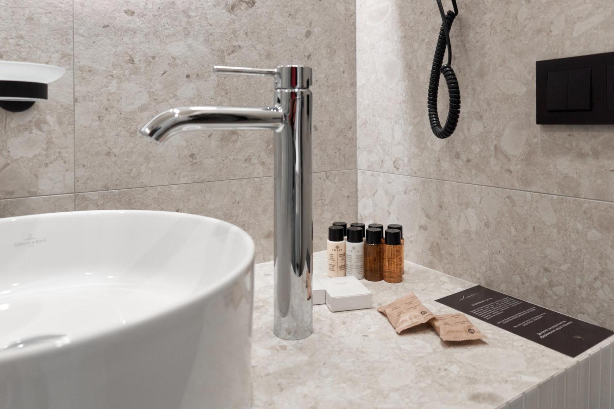 Hotel Laudon Oujhorod Chambre photo