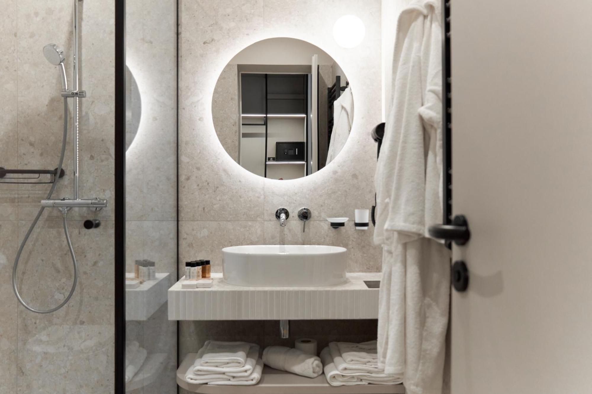 Hotel Laudon Oujhorod Chambre photo