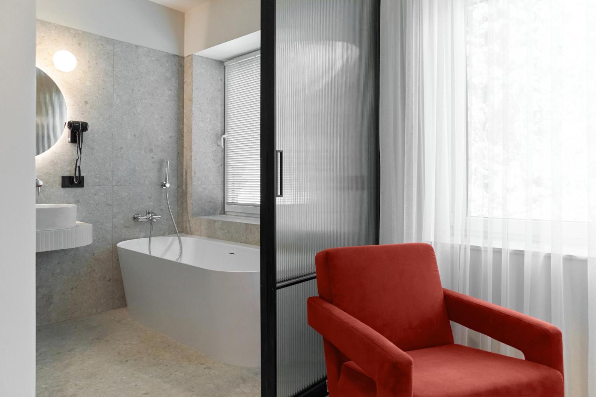 Hotel Laudon Oujhorod Extérieur photo