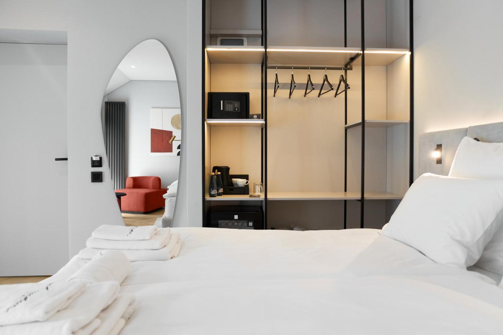 Hotel Laudon Oujhorod Extérieur photo